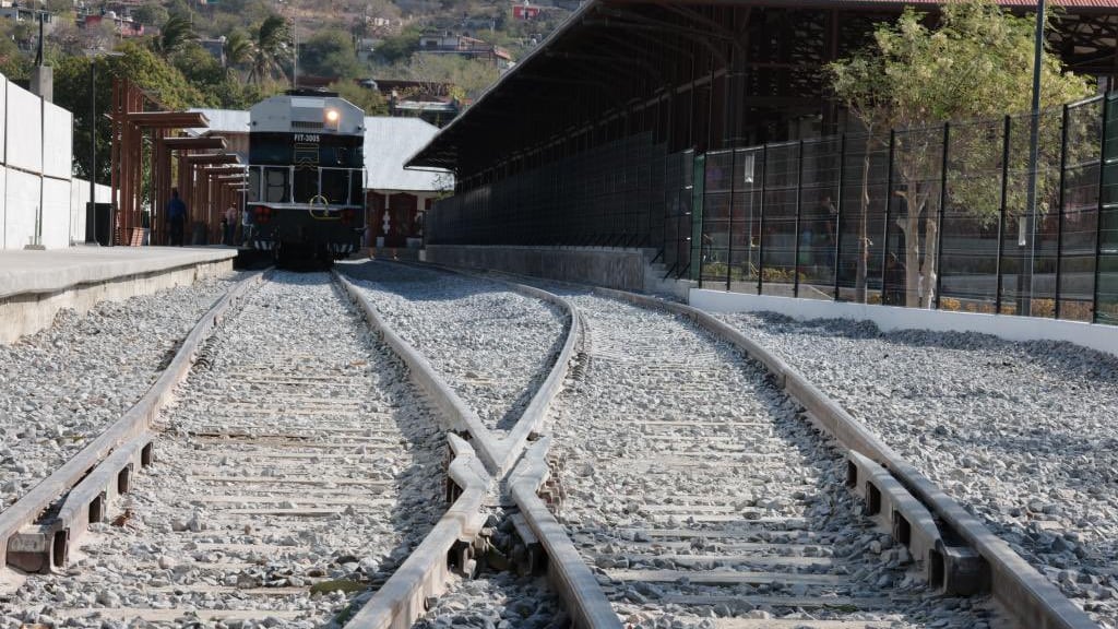 La FGR avanza en las indagatorias y el gobierno federal mantiene el acompañamiento a las familias afectadas.