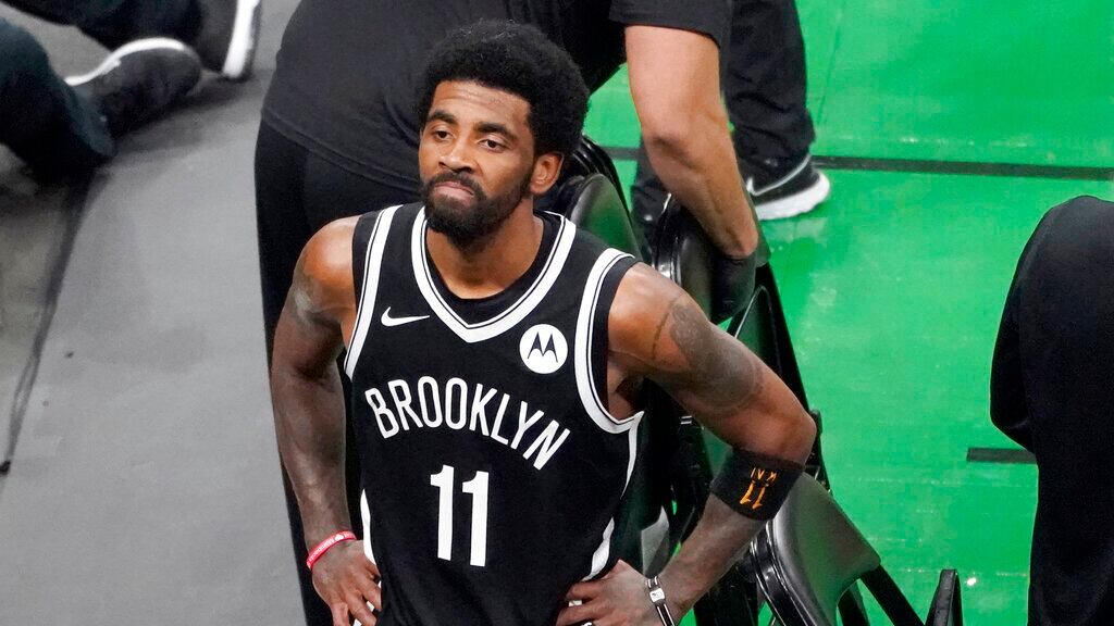 El base de los Nets, Kyrie Irving, dio declaraciones a través de Instagram Live y reafirmó que no se vacunará aunque deje de jugar basquetbol