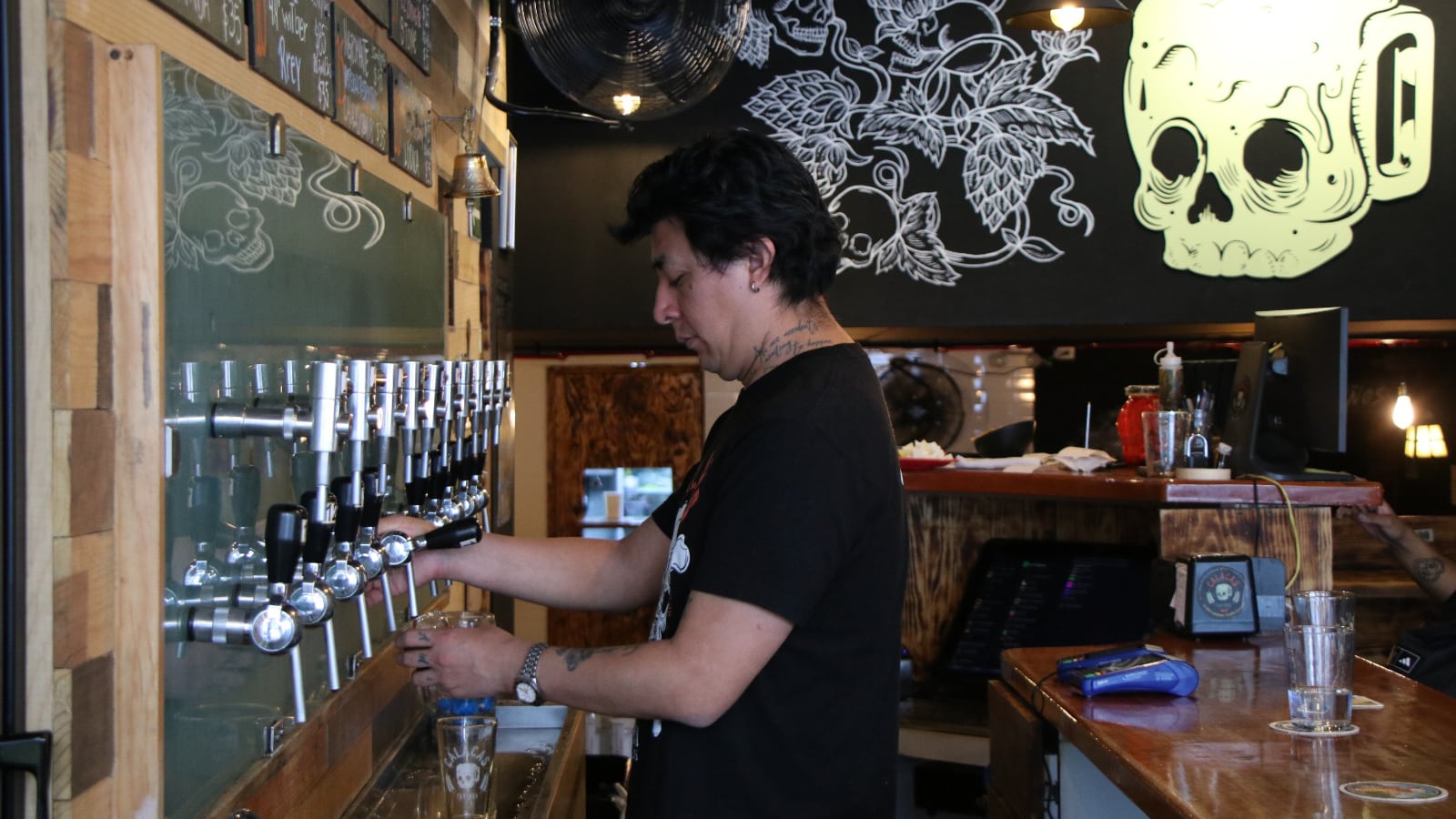 CDMX ha cerrado casi 400 cervecerías y pulquerías