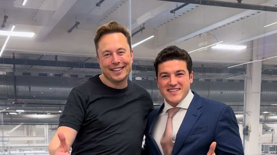 Samuel García afirma que Tesla y Nuevo León representan el futuro