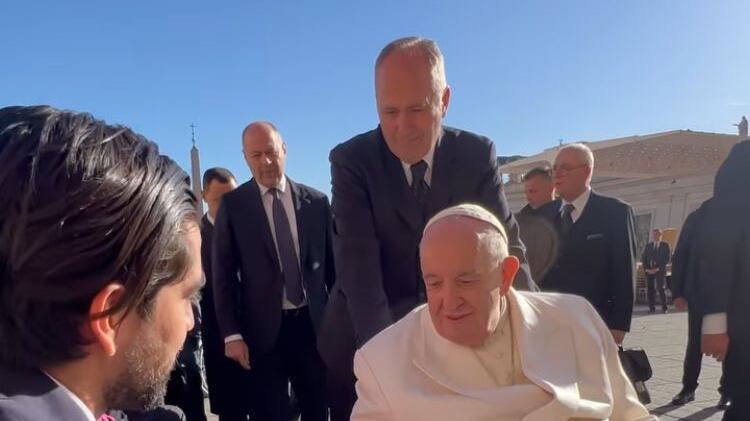 Rodolfo Pizarro y el Papa Francisco