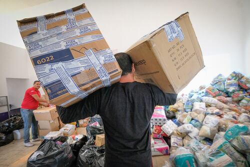 Más de 1.5 toneladas insumos de apoyo llegan a Tototlán para familias afectadas por lluvias