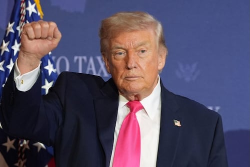 Donald Trump ordena a Israel detener bombardeos en Líbano; impone tregua de 10 días