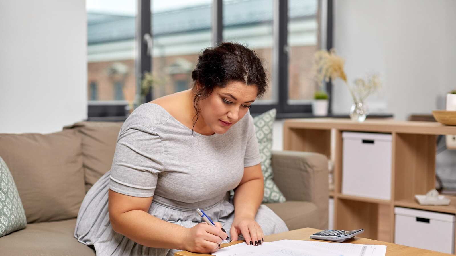 Frente a su realidad económica, 51 de cada 100 mexicanos seguirán trabajando después de jubilarse y solo 37 piensan dejar de laborar.