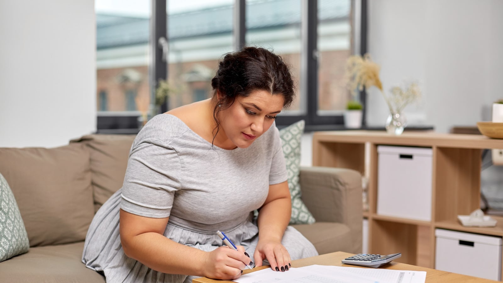 Frente a su realidad económica, 51 de cada 100 mexicanos seguirán trabajando después de jubilarse y solo 37 piensan dejar de laborar.