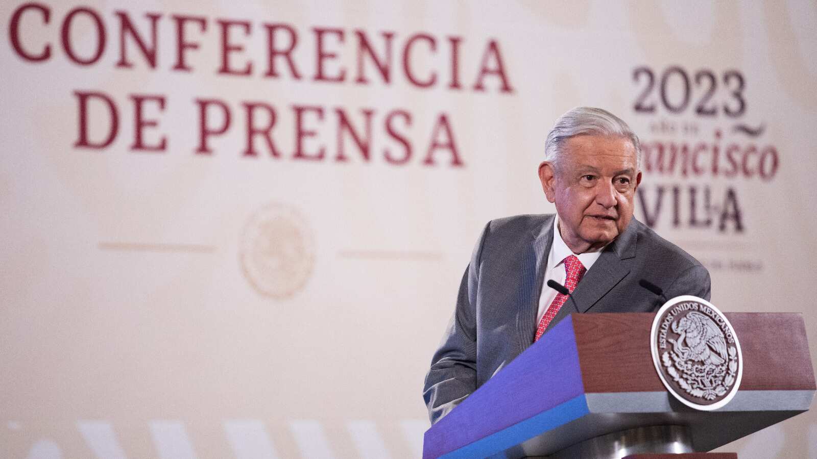 AMLO afirmó que se trata de una "campaña por consigna" en contra de los nuevos contenidos.
