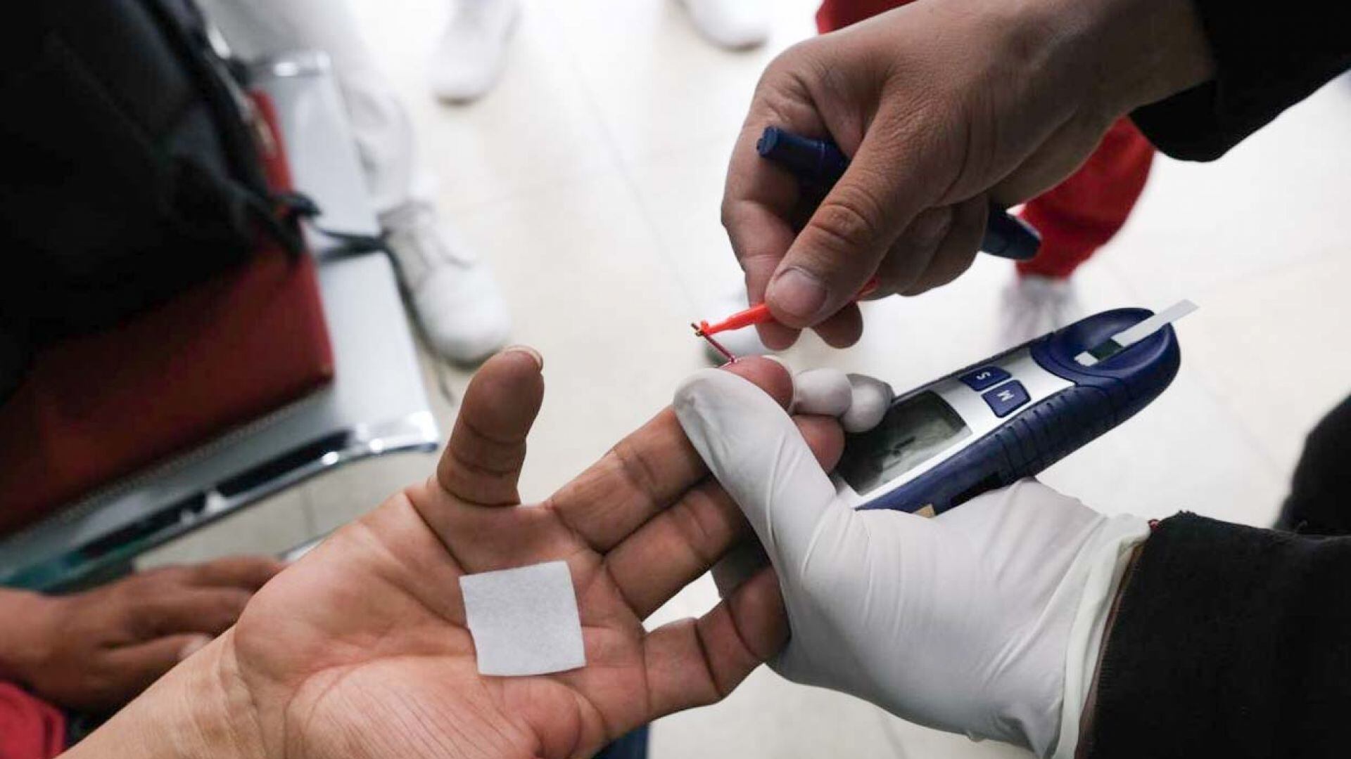 Farmacéutica alerta por falsificación de medicamento contra diabetes