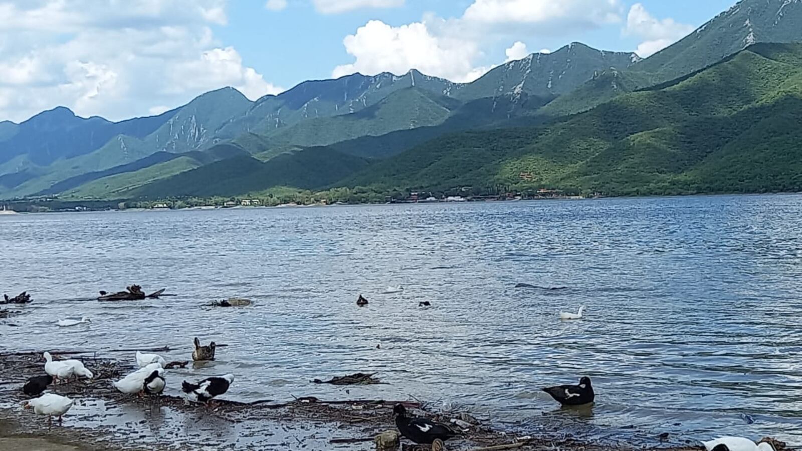El embalse se encuentra a poco más de la mitad de su llenado.