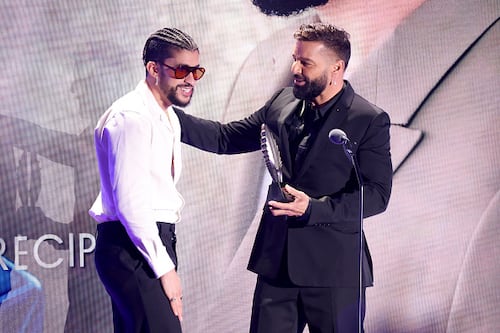 ¡Sorpresa latina! Ricky Martin sería invitado sorpresa del show de Bad Bunny en el Super Bowl