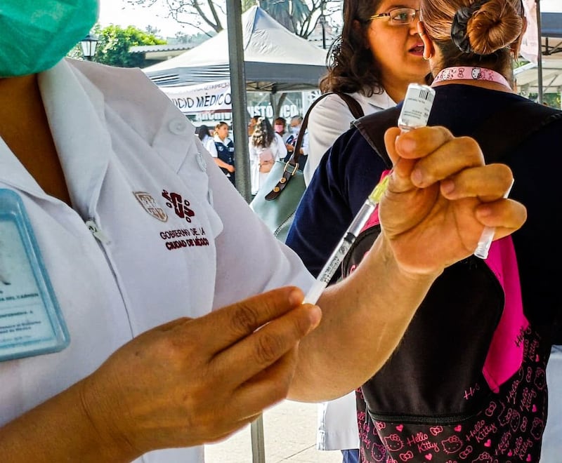 Las personas no vacunadas tienen un 90% de probabilidad de contagio.