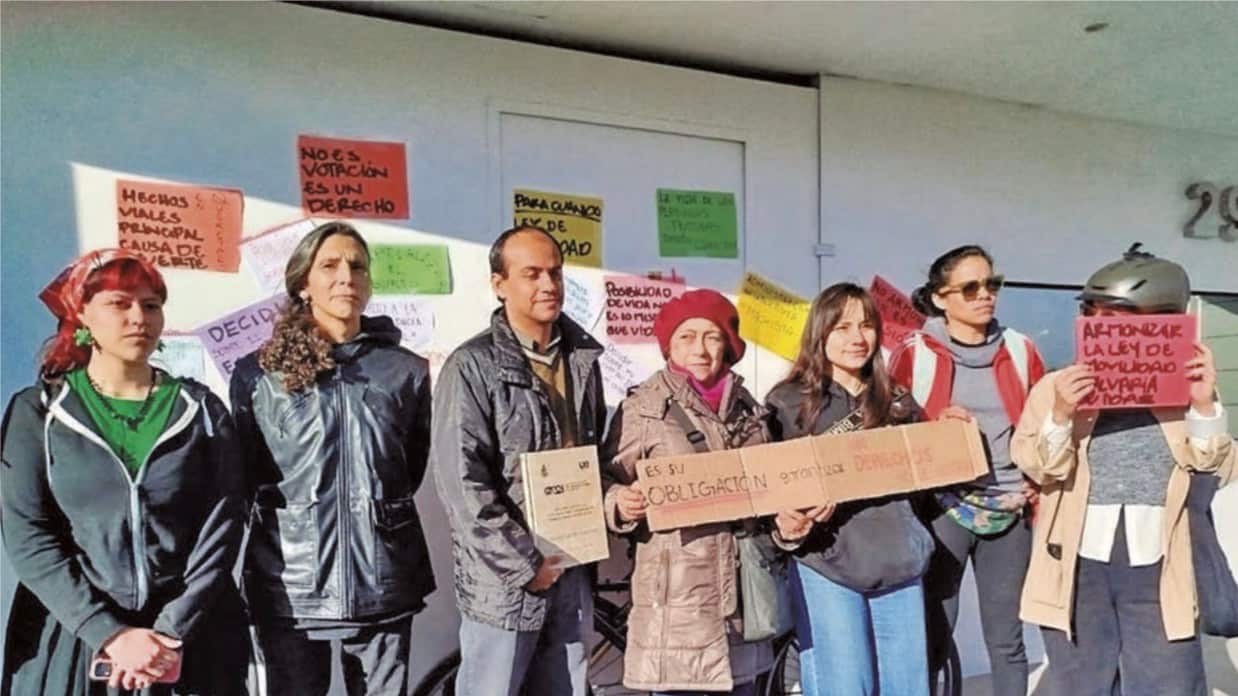 Colectivos demandan cambio de presidencia de comisión de Movilidad