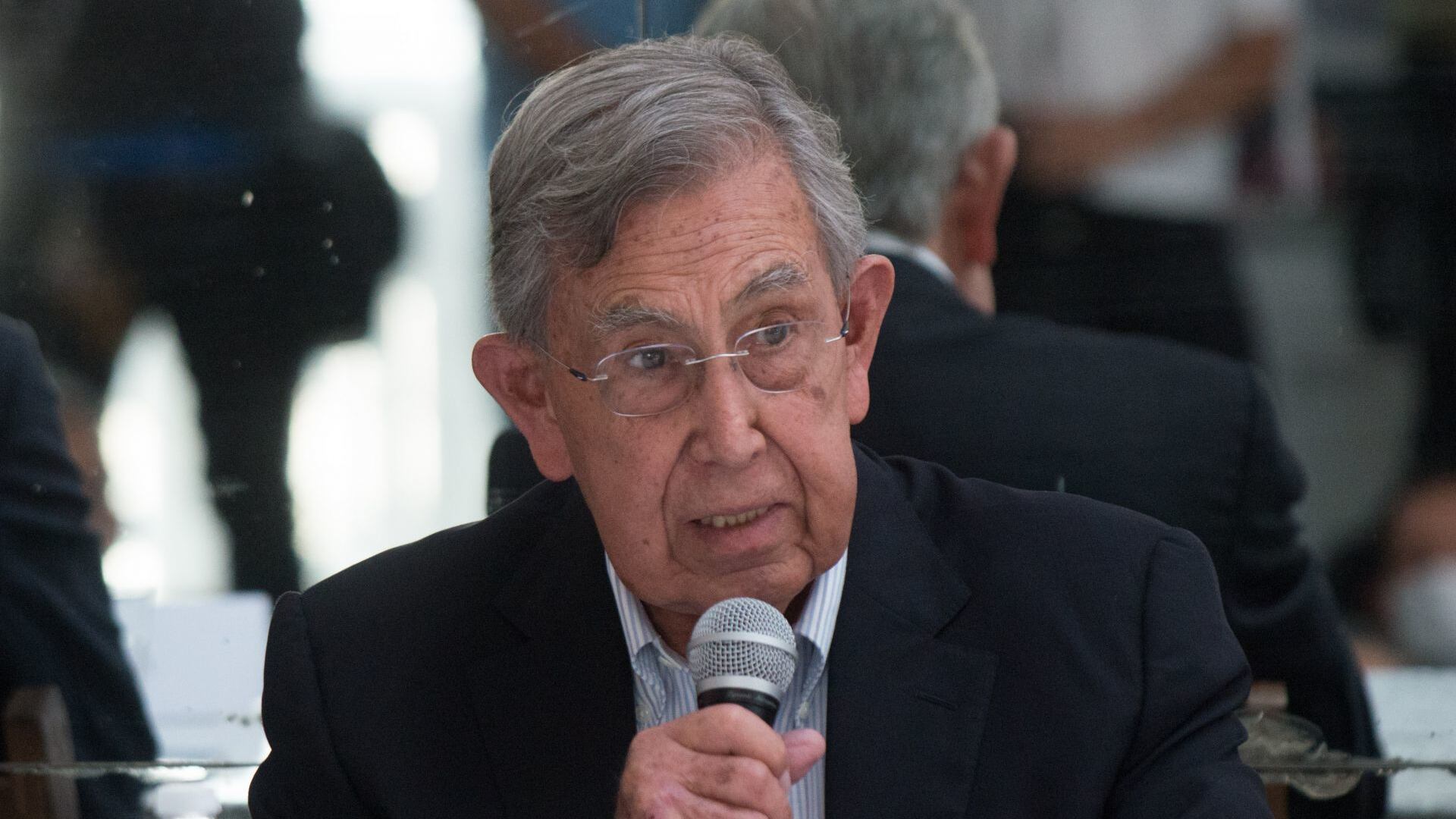 CIUDAD DE MÉXICO, 21JULIO2022.- Porfirio Muñoz Ledo, político mexicano; José Woldenberg, político e investigador; Cuauhtémoc Cárdenas, ingeniero y político mexicano; Clara Jusidman, economista, y Lorena Ruano, Profesora Investigadora Titular de la División de Estudios Internacionales del CIDE, encabezaron el lanzamiento de la Fundación "Porfirio Muñoz Ledo, Nueva República" la cual realizará coloquios, seminarios y concursos.