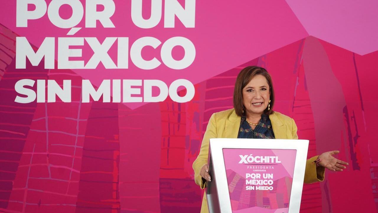 Xóchitl Gálvez retira propaganda con imagen del INE