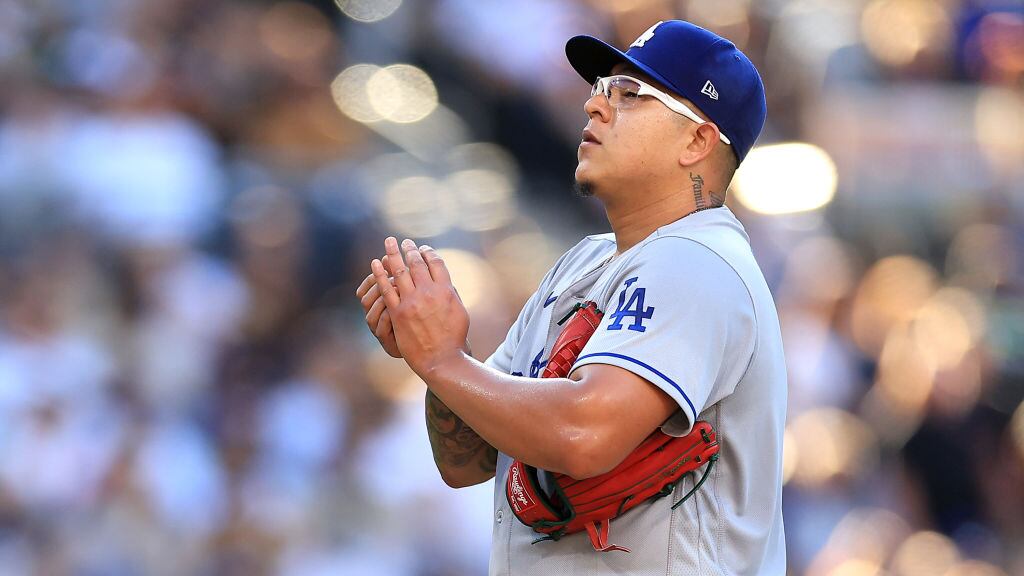 Julio Urías se encuentra suspendido por los Dodgers