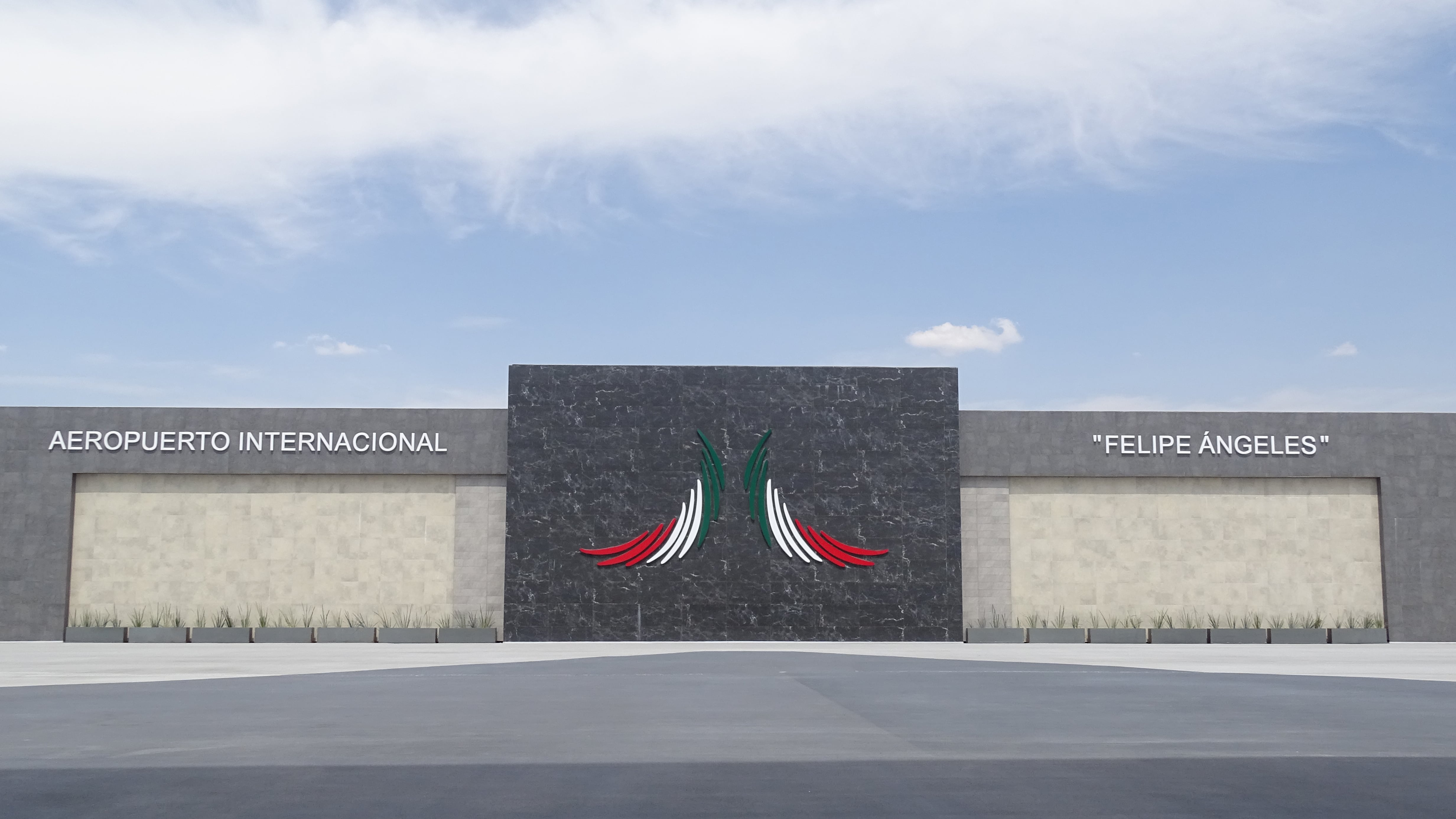 Aspectos del Aeropuerto Internacional Felipe Ángeles (AIFA)