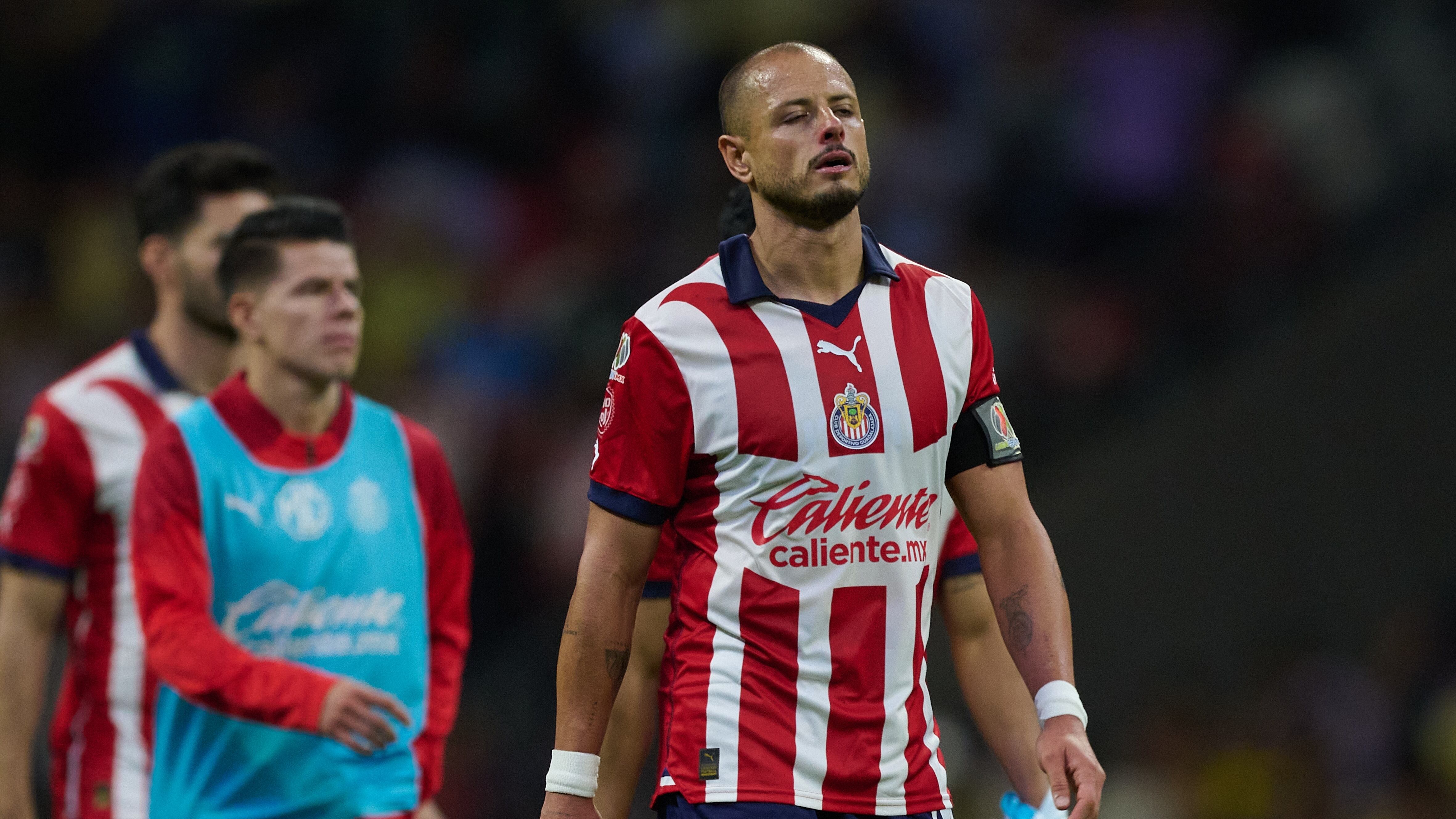 Chicharito Hernández no rindió como se esperaba en su temporada de regreso con Chivas.