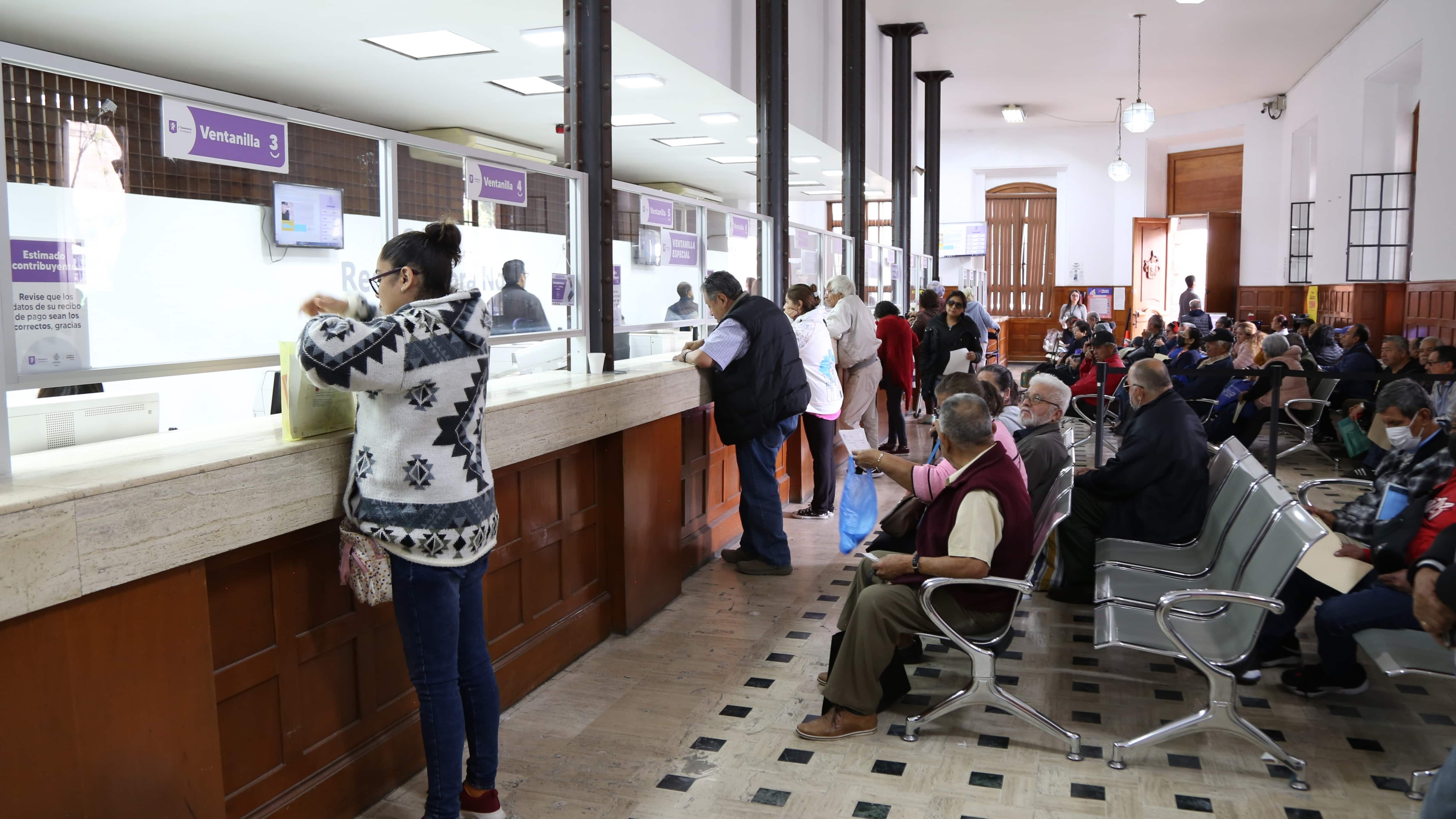 El Gobierno de Guadalajara ha implementado un programa de descuentos que beneficia a los ciudadanos con adeudos en diversos impuestos y derechos.