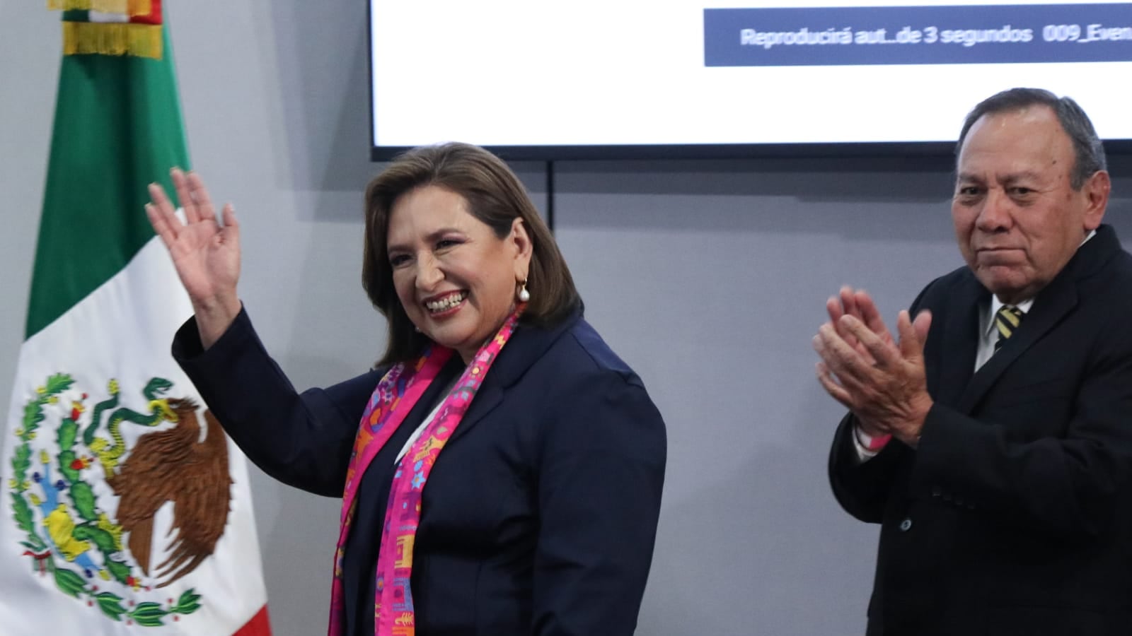 INE registra a Xóchitl Gálvez como candidata presidencial
