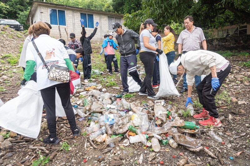 Delfina Gómez retira basura equivalente a 39 campos de futbol en Primera Jornada “Limpiemos Nuestro EdoMéx”