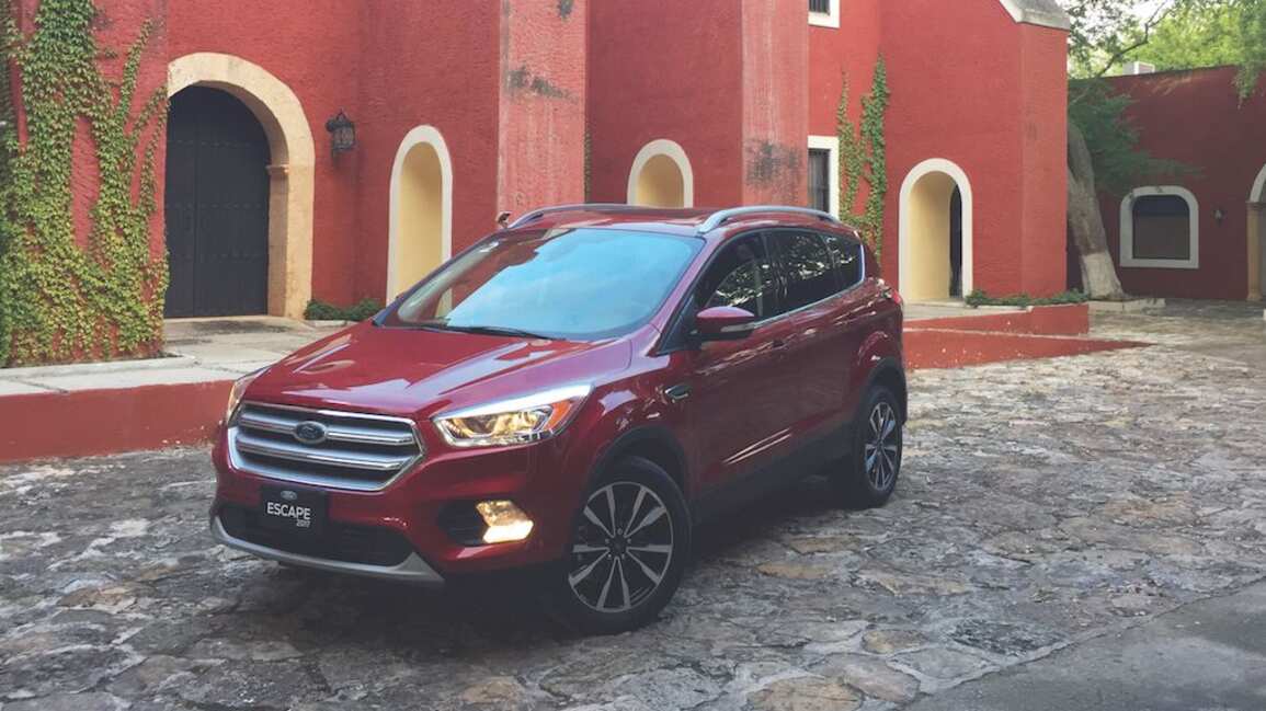 Con un nuevo frente más agresivo y moderno, Ford Escape 2017 se actualiza y, además, se suma a la conectividad que todos los autos en Ford ya tienen y que facilitan la conducción con seguridad. |FORD