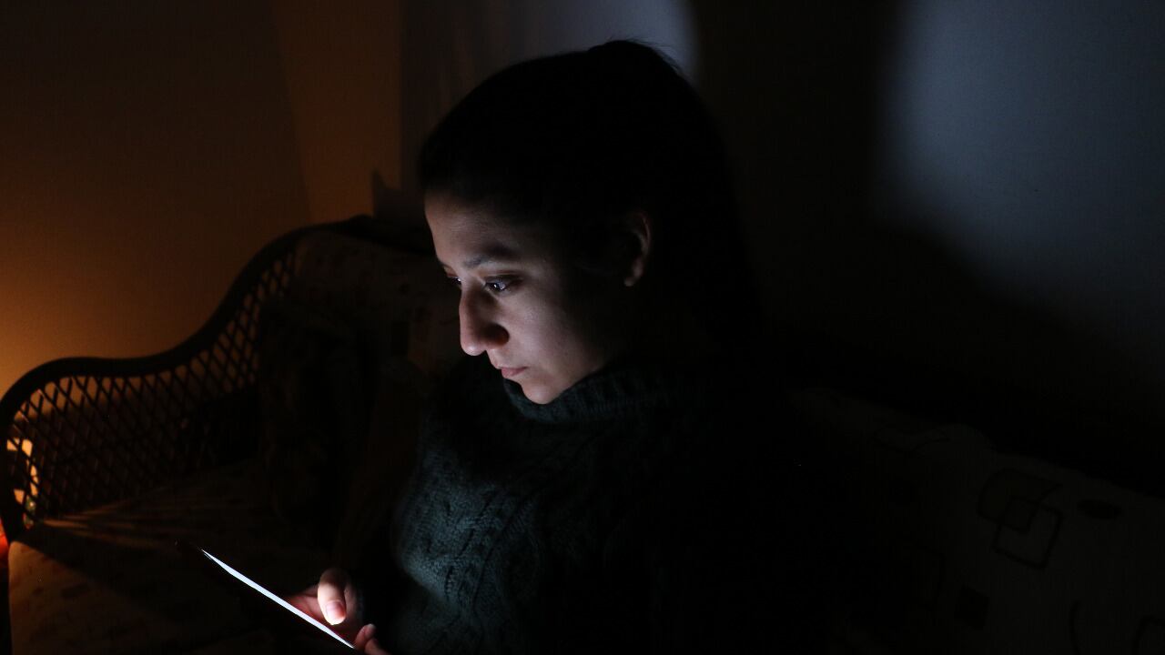 Si una app de crédito te pide dar acceso a tus contactos, fotos y redes sociales, ciérrala, elimínala y, si necesitas un préstamo, mejor acude una plataforma reconocida por la Condusef.