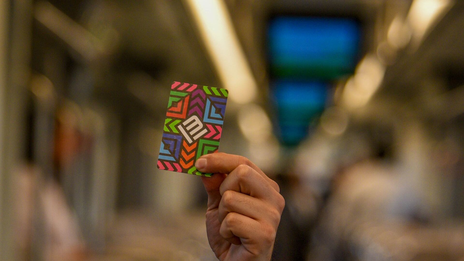 Solo se puede acceder al Metro con ella.