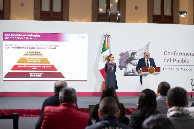 El furor por los efectos adelgazantes del Ozempic ha generado desabasto y encarecimiento, afectando a pacientes con diabetes tipo 2.