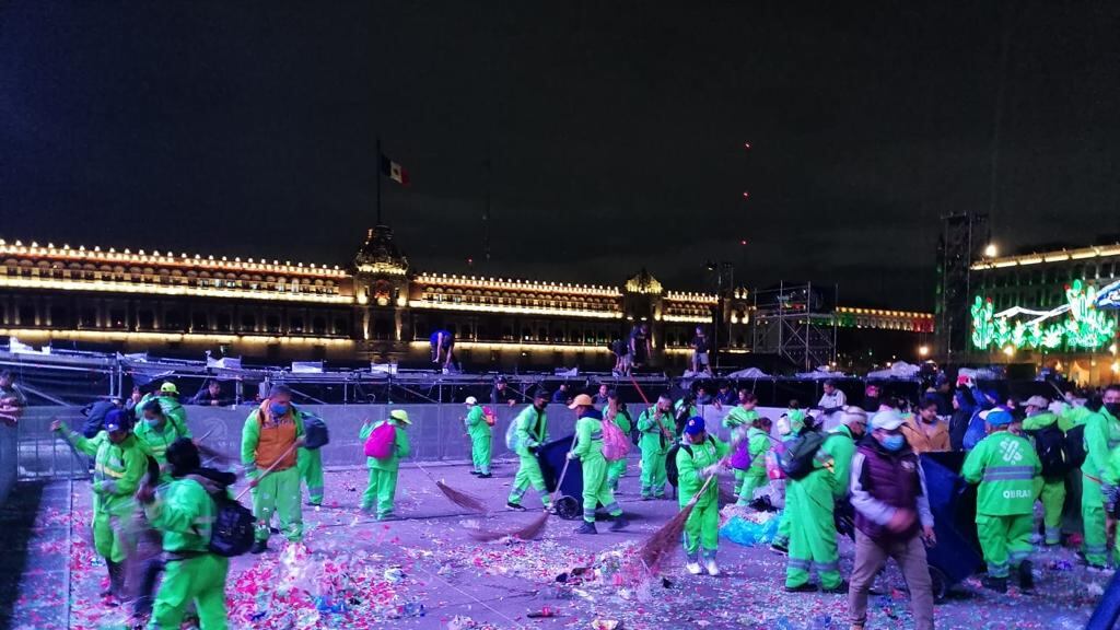 Grupo Firme, limpieza el Zócalo luego de concierto