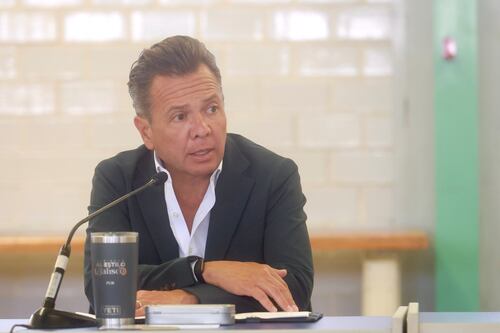 Anuncian apoyos de 30 mil pesos a comerciantes afectados por explosión en Amatitán