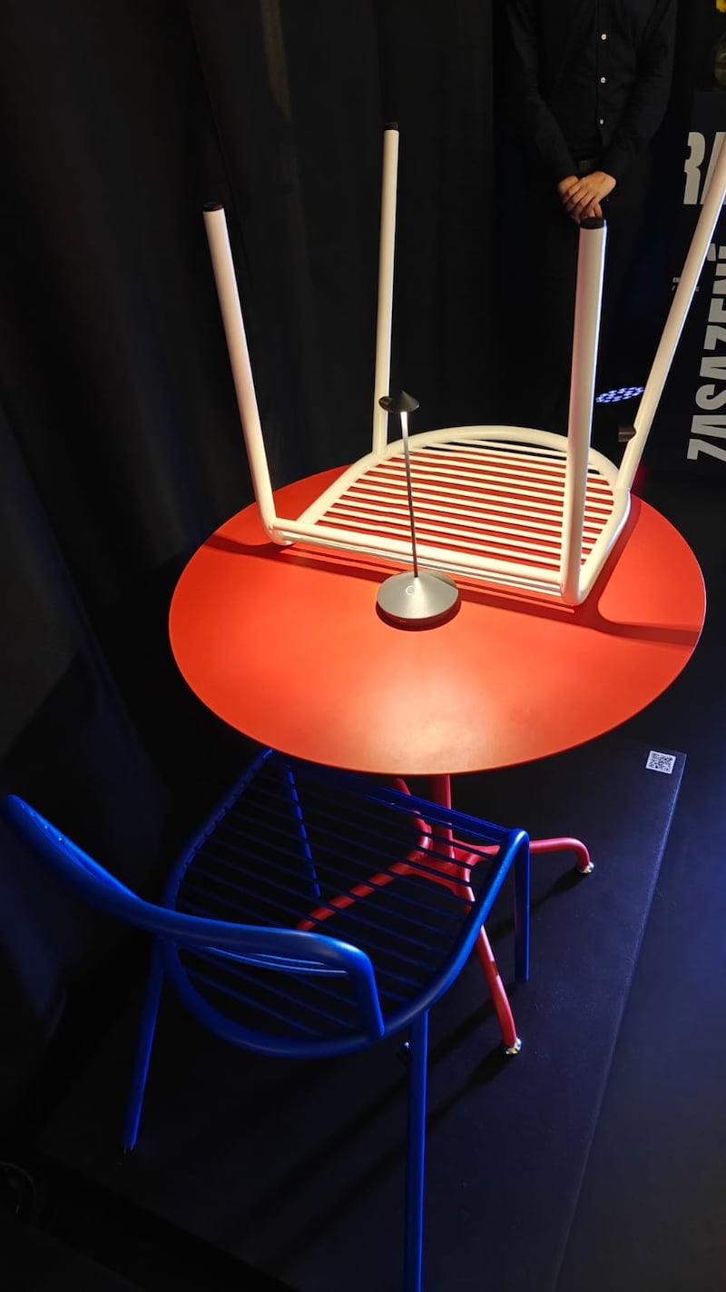 La Embajada de la República Checa presentó El Diseño en Clave Mayor, una experiencia que fusionó arte, música en vivo, iluminación, moda y diseño industrial para acercar al público mexicano a una de las escuelas creativas más influyentes de Europa.