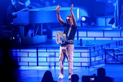 “Os quiero un chingo”: Alejandro Sanz abre su serie de conciertos en Guadalajara