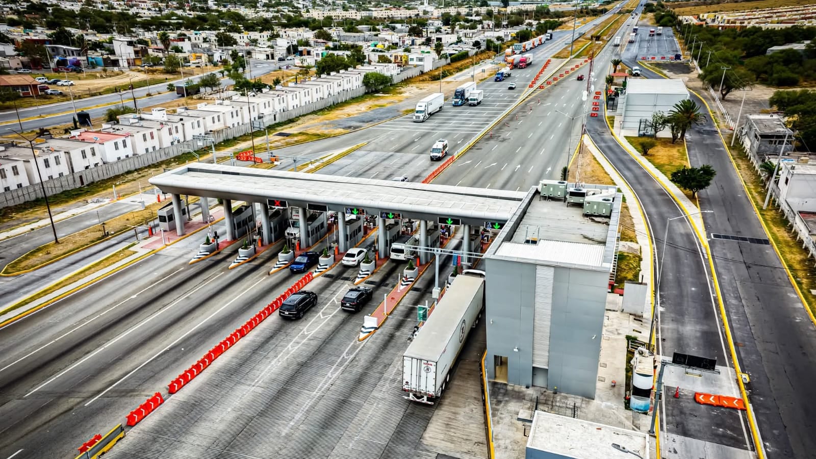 La eliminación del cobro fue para aliviar el tráfico vehicular en Avenida Miguel Alemán.