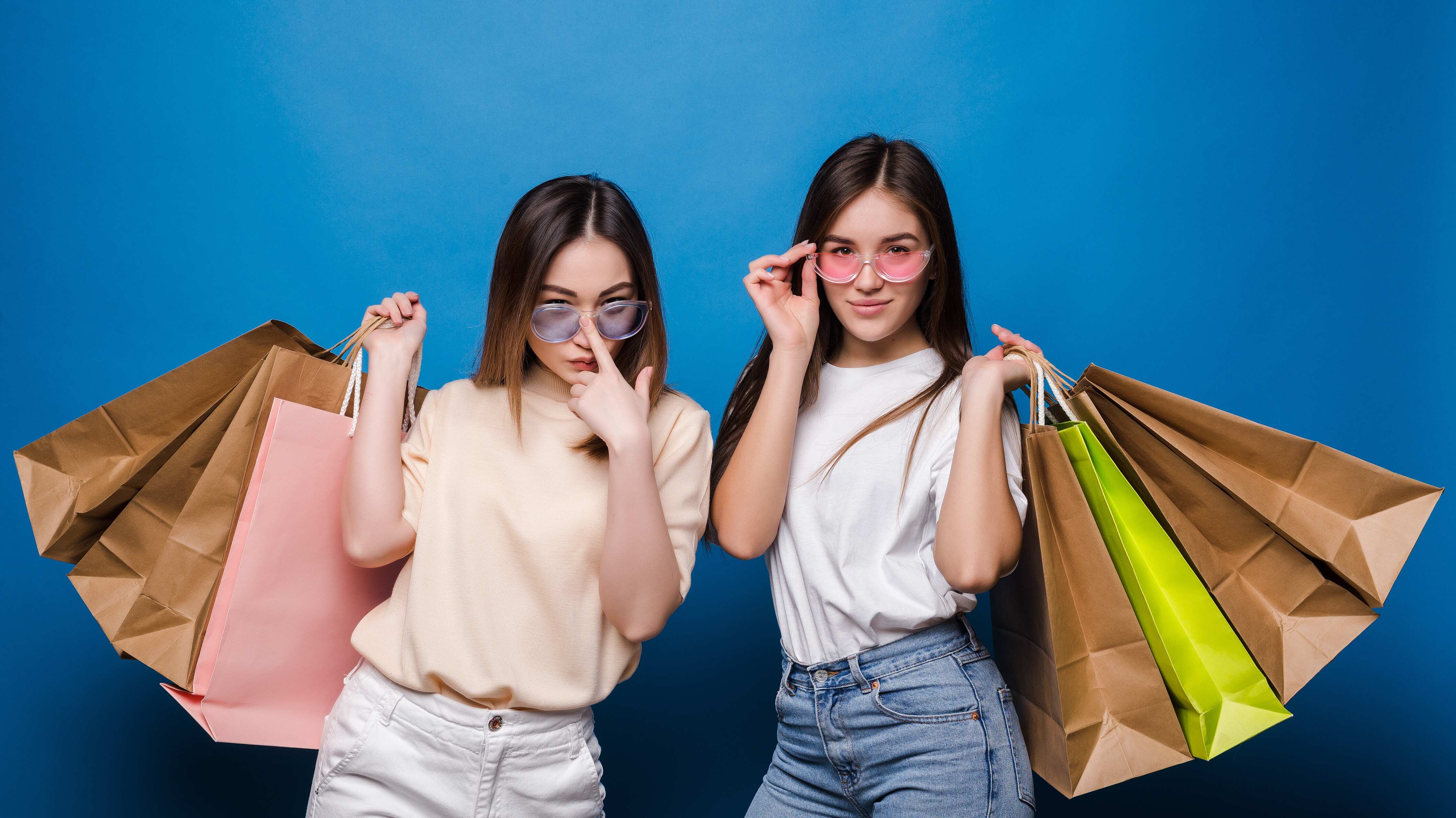 El 74% de los mexicanos opta por las tiendas físicas durante el Buen Fin, mientras que el 51% complementa su experiencia de compra a través de plataformas en línea