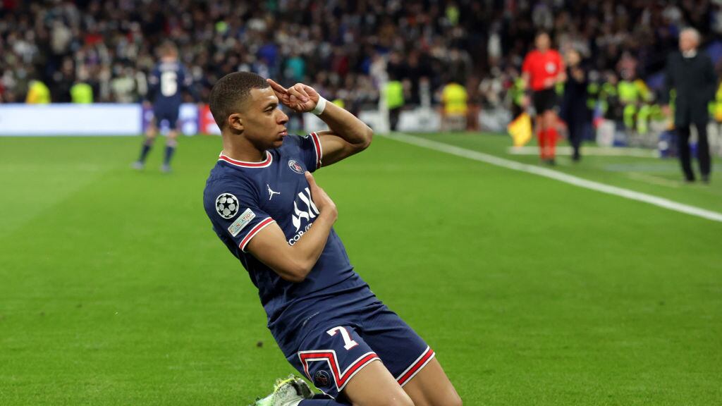 Mbappé firmó por cinco años con el Real Madrid.