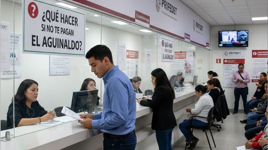 La ley no negocia: el aguinaldo debe pagarse antes del 20 de diciembre; si no, la empresa viola la Ley Federal del Trabajo.