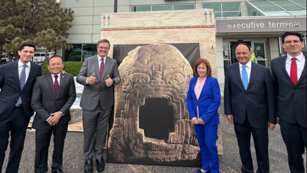 “Esto nos restituye algo que nos explica de dónde venimos y que es parte del patrimonio del pueblo de México", dijo el canciller Ebrard.