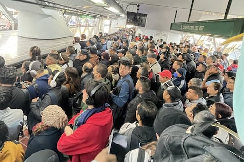 Metro CDMX hoy: Línea 8 presenta afectaciones y aumentan reclamos en la 1, 3 y A