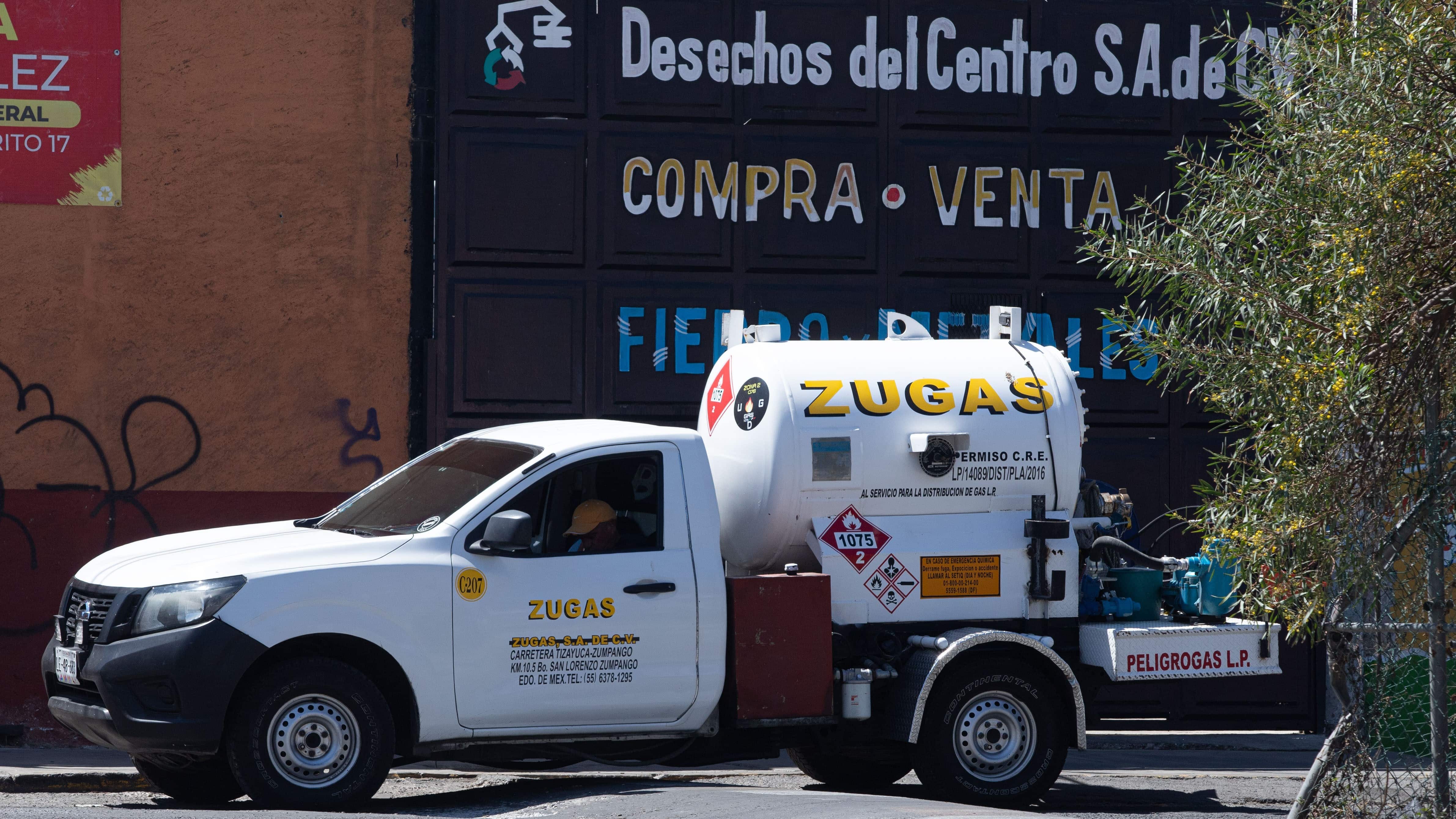 CIUDAD DE MÉXICO, 27FEBRERO2022.- Se incrementa el costo del Gas Licuado de Petroleo (LP) de 32 centavos por kilogramo en la Ciudad de México y el Estado de México como consecuencia del alza de precios internacionales en los energéticos. FOTO: EDGAR NEGRETE/CUARTOSCURO.COM