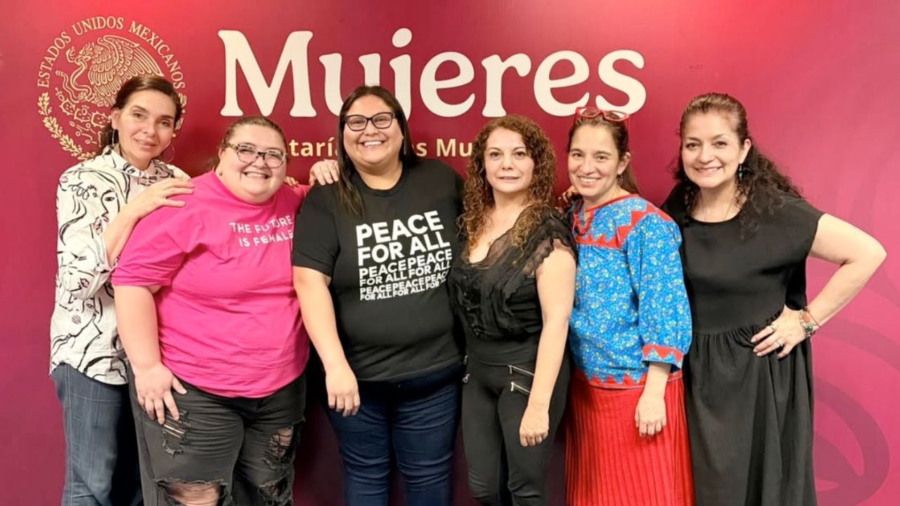 La actriz y cantante se reunió con Citlalli Hernández