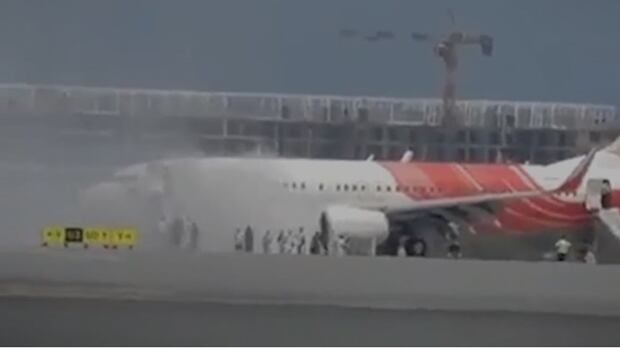 El avión de Air India llevaba más de 140 pasajeros.
