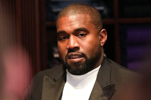 Kanye West responsabiliza a dentista de sus escándalos al drogarlo con gas de la risa