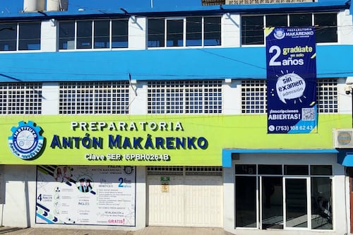 SEP lamenta hechos de violencia en colegio de Michoacán tras muerte de dos docentes