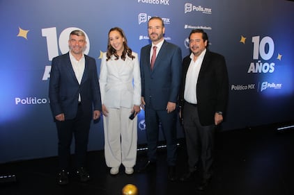 Político Mx celebra una década informando sobre la política de México.