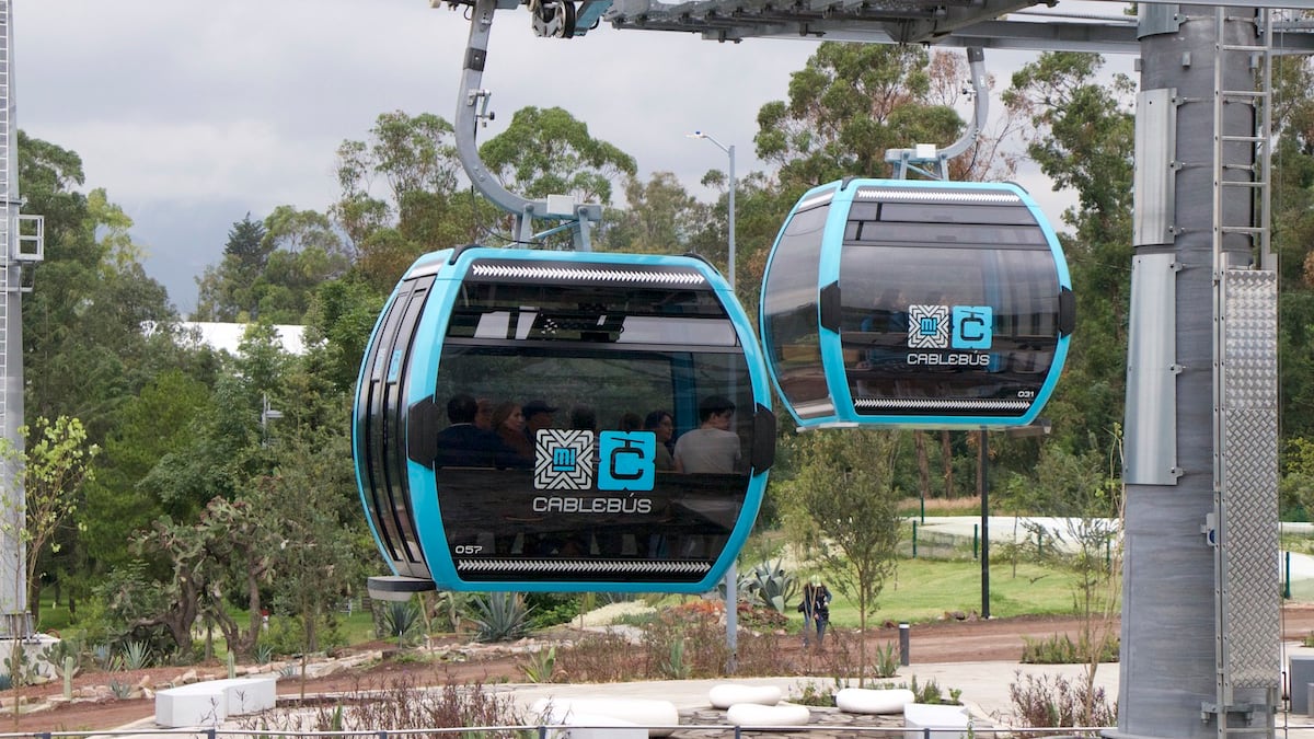 Cablebús.