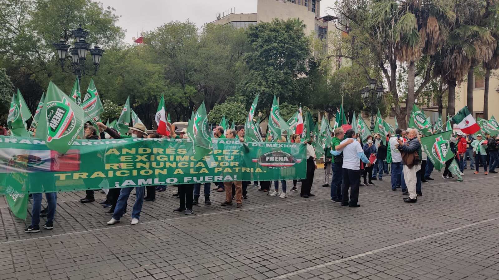 Gilberto Lozano, fundador de Frena, aseguró que el presidente ha traicionado a México.