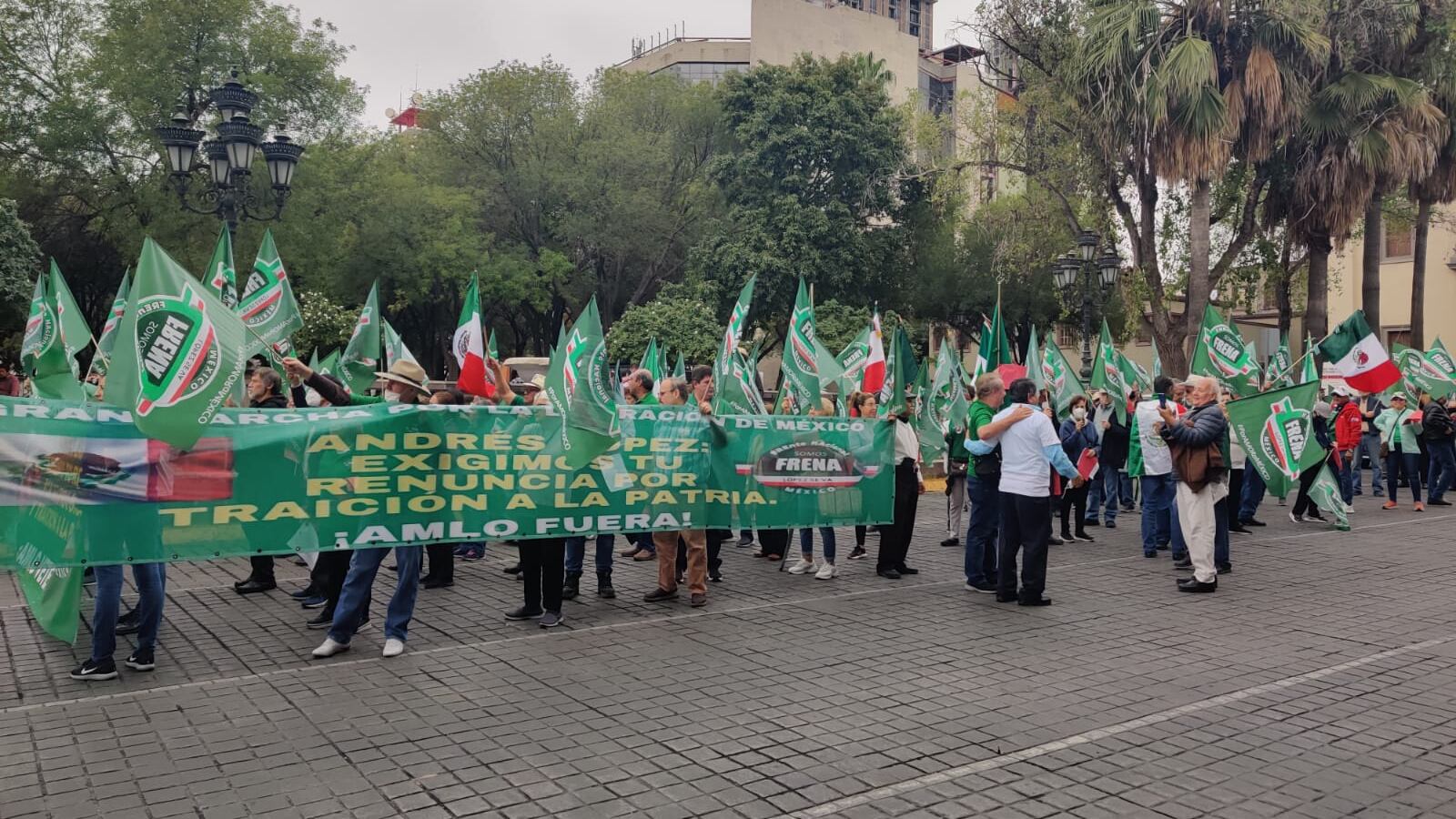 Gilberto Lozano, fundador de Frena, aseguró que el presidente ha traicionado a México.