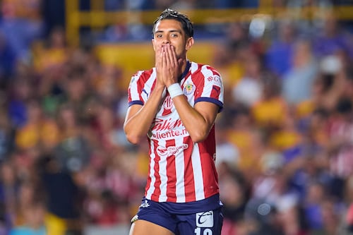 ¿Y Chicharito cuándo? Ricardo Marín saldrá de Chivas por “exceso de delanteros”