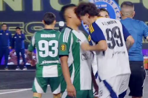 VIDEO: Jugador de West Santos noquea a rival con impactante cabezazo en la Kings League