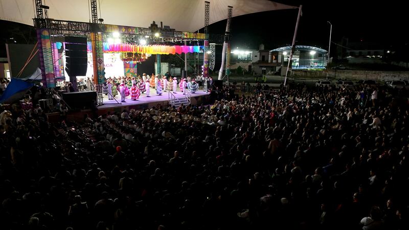 Guelaguetza, espejo de la Patria