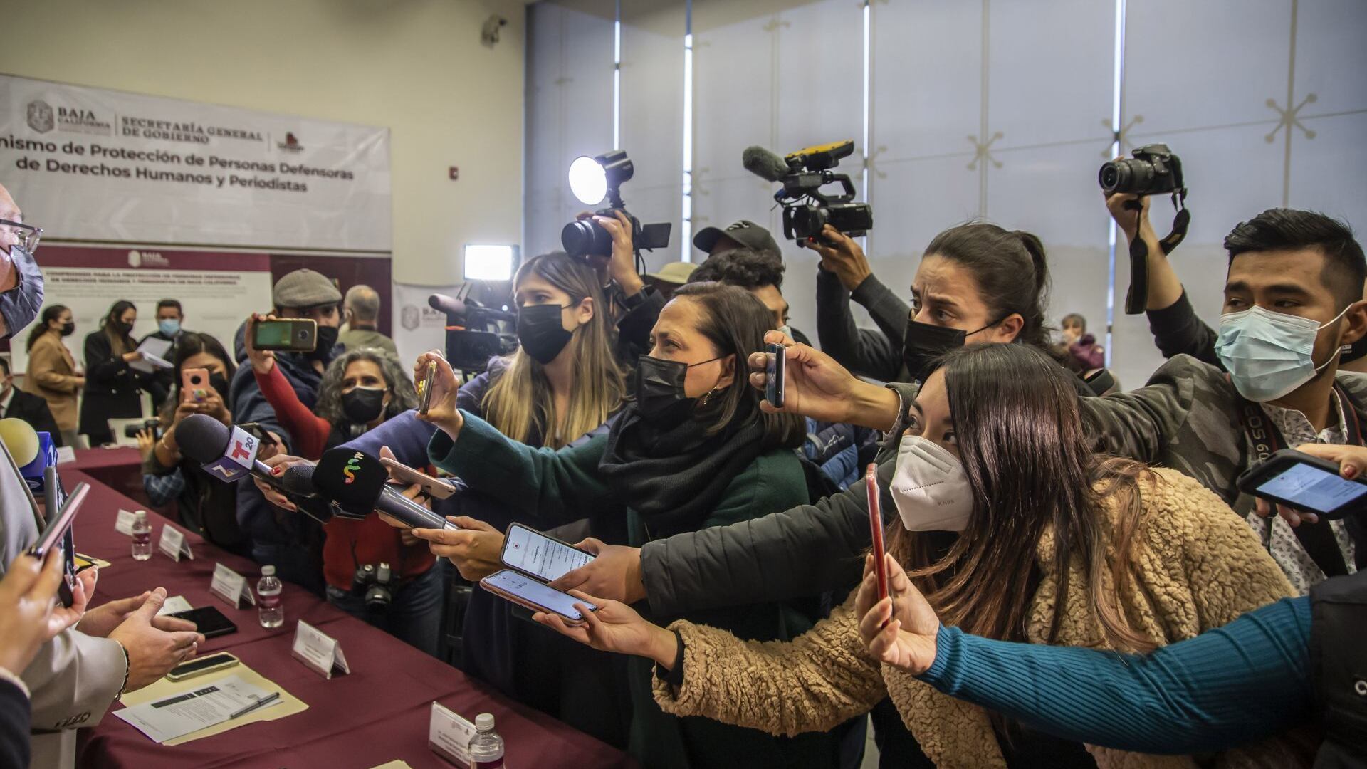 Mujeres ocupan solo 22% de puestos jerárquicos en medios de comunicación